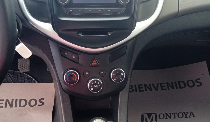 CHEVROLET SONIC LT 2017 lleno