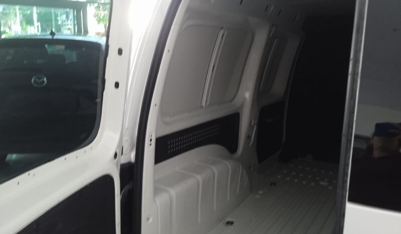 VOLKSWAGEN CADDY MAXI CARGO VAN 1.6LTS 2018 lleno