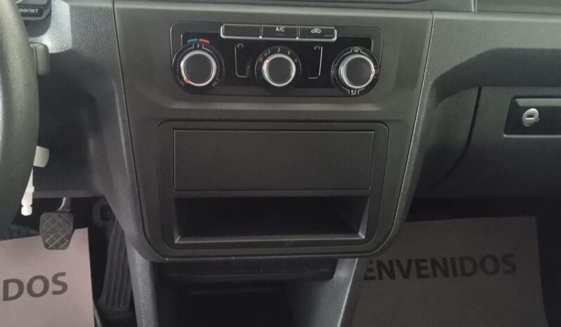 VOLKSWAGEN CADDY MAXI CARGO VAN 1.6LTS 2018 lleno