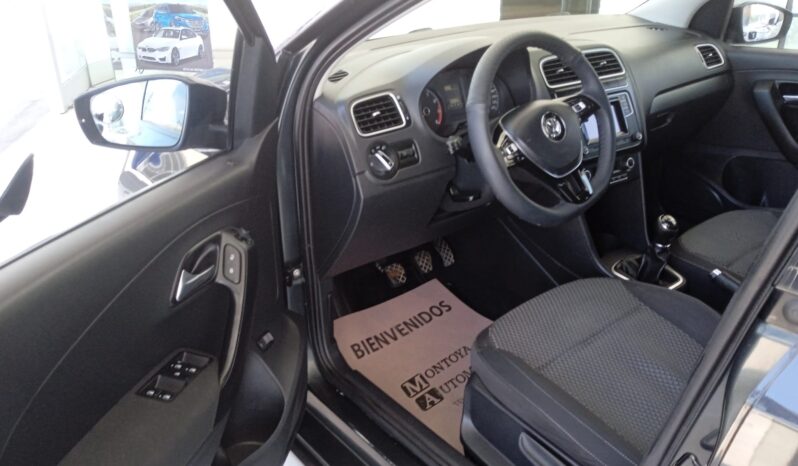 VOLKSWAGEN VENTO HIGHLINE 2018 lleno