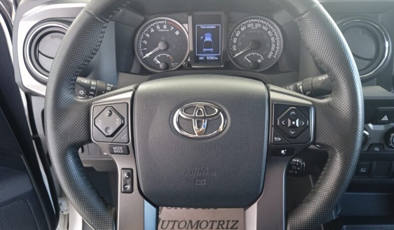 TOYOTA TACOMA 2020 4X4 lleno