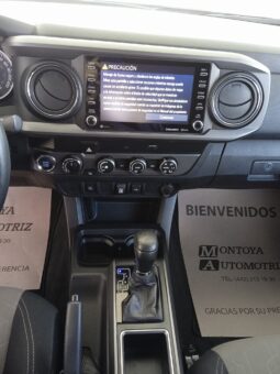TOYOTA TACOMA 2020 4X4 lleno