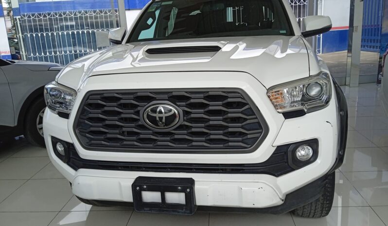TOYOTA TACOMA 2020 4X4 lleno