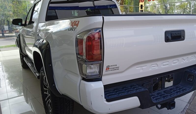 TOYOTA TACOMA 2020 4X4 lleno