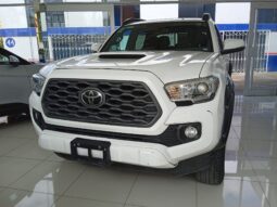 TOYOTA TACOMA 2020 4X4 lleno