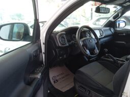 TOYOTA TACOMA 2020 4X4 lleno
