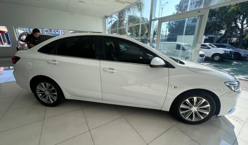 Chevrolet Cavalier LT lleno