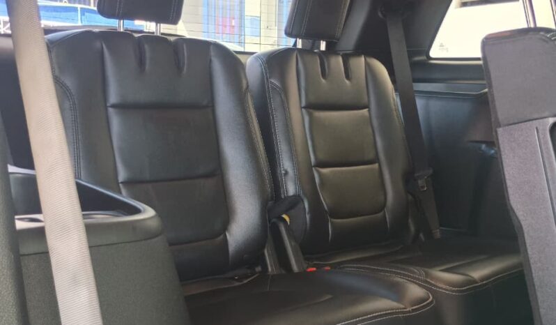 Ford Explorer Limited lleno