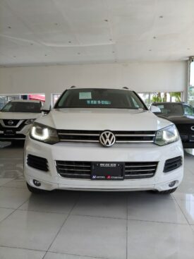 VW Touareg Premium