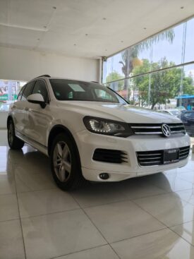 VW Touareg Premium