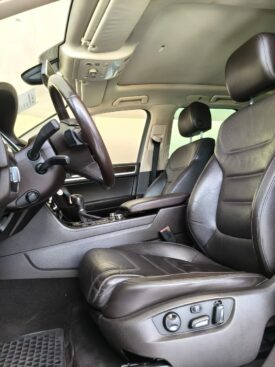VW Touareg Premium