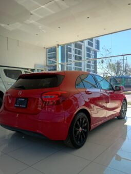 Mercedes Benz A180 CGI lleno
