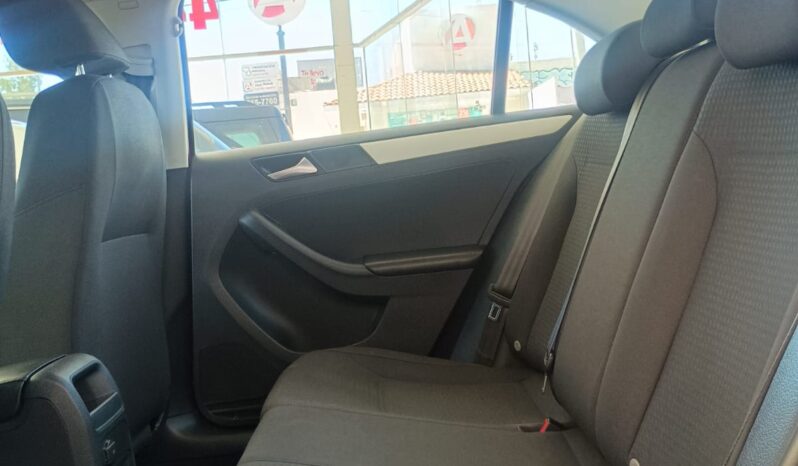 Vw Jetta Mk Vi Trendline lleno