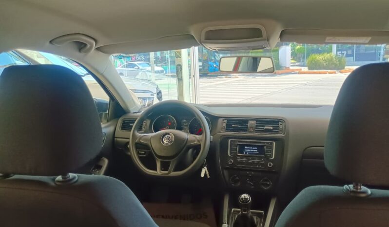 VW Jetta 2017 lleno