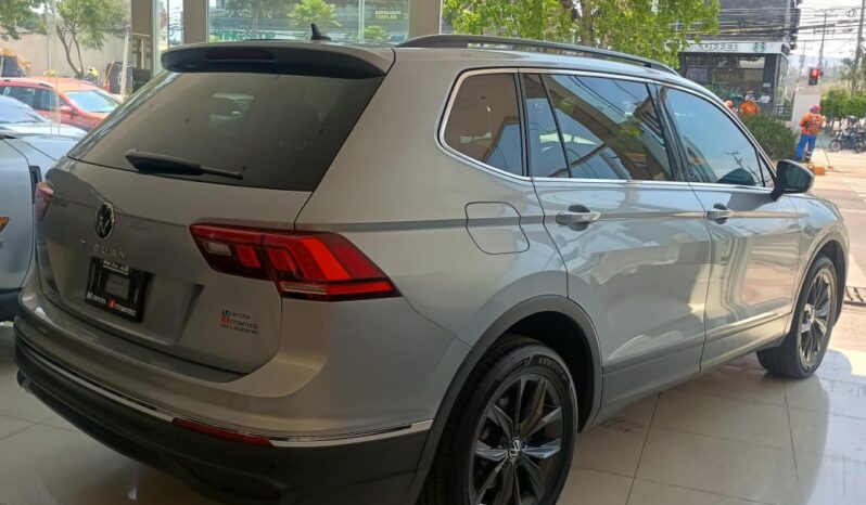 VW Tiguan Confortline 2022 lleno