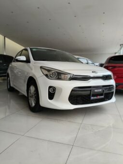 Kia Rio 2018 lleno