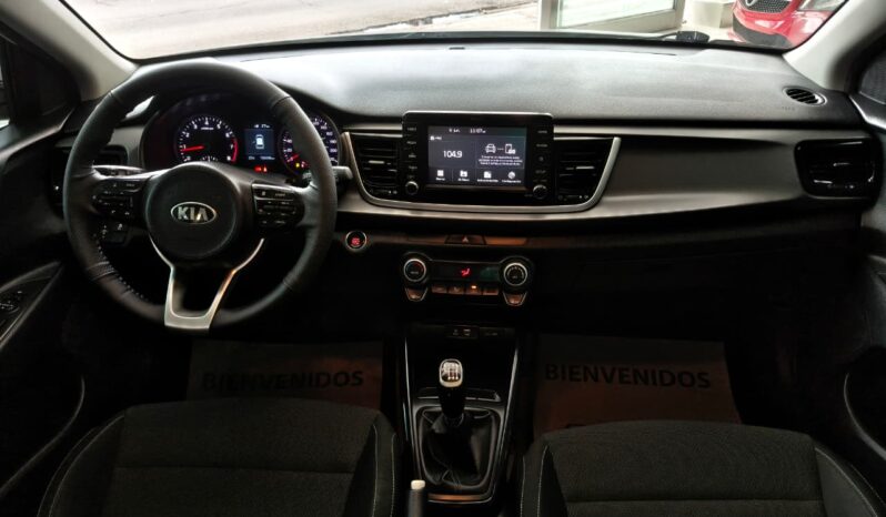 Kia Rio 2018 lleno