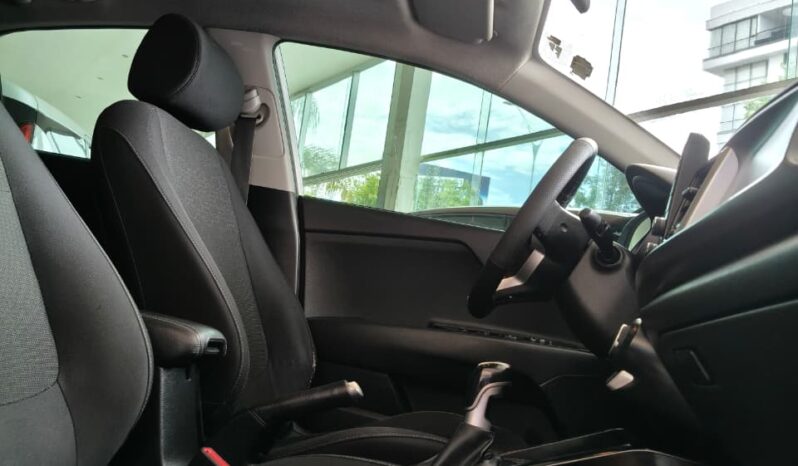 Kia Rio 2018 lleno