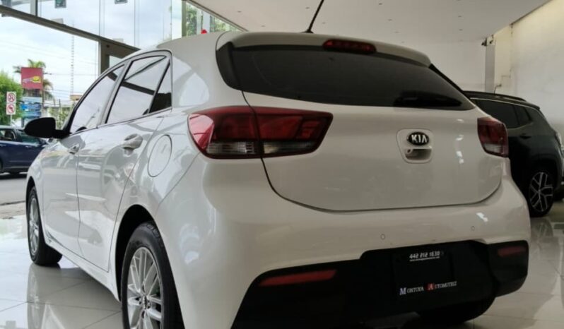 Kia Rio 2018 lleno