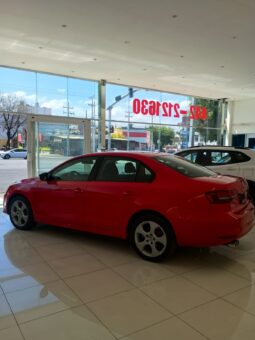 VW Jetta 2017 lleno