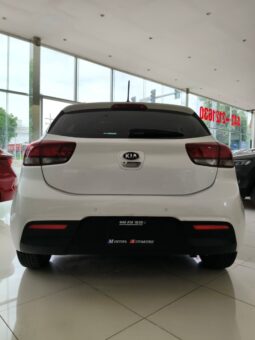 Kia Rio 2018 lleno