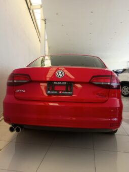 VW Jetta 2017 lleno