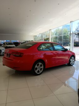 VW Jetta 2017 lleno