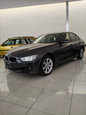 BMW 320IA 2014