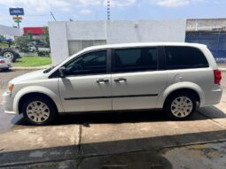 Dodge Grand Caravan 2017 lleno