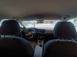 VW Jetta Confortline 2022 lleno