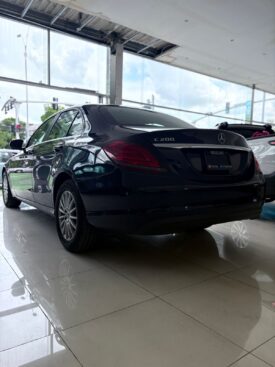 Mercedes Benz C200 2019
