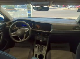 VW Jetta Confortline 2022