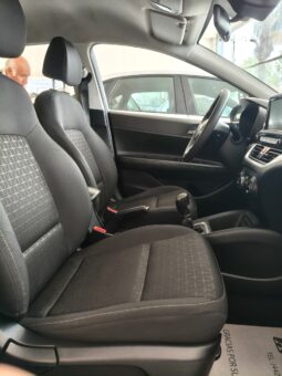 Hyundai HB20 GL 2023 lleno