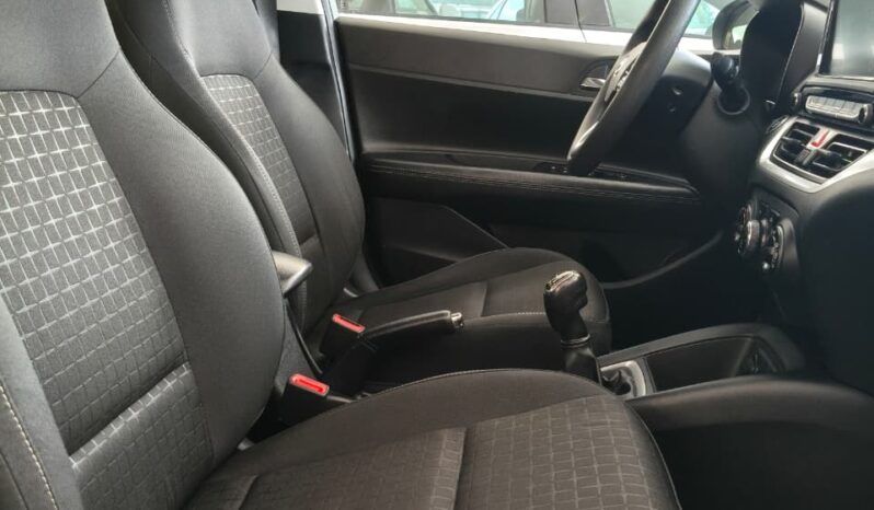 Hyundai HB20 GL 2023 lleno