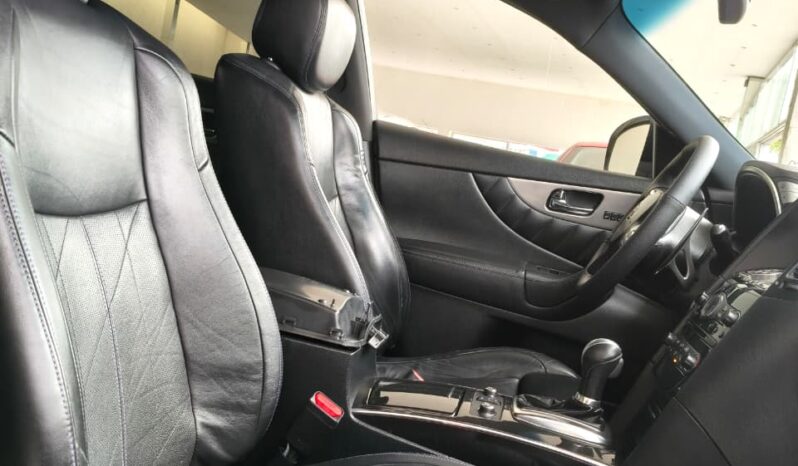 Infiniti QX70 2017 lleno