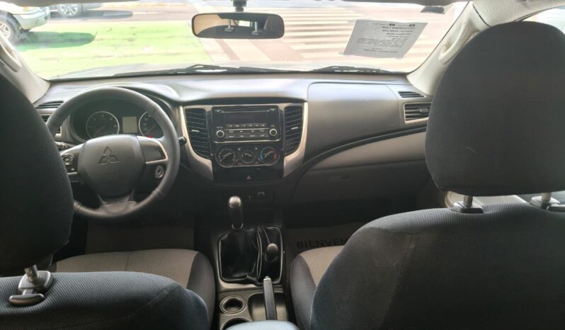 Mitsubishi L200 2018 lleno