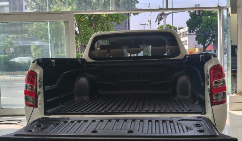 Mitsubishi L200 2018 lleno