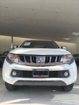 Mitsubishi L200 2018 lleno