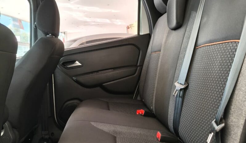RENAULT OROCH OUTSIDER 2024 lleno