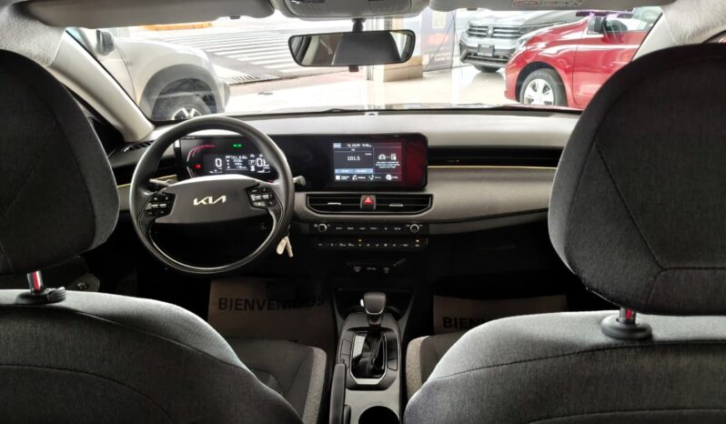 KIA K3 L 2025 lleno