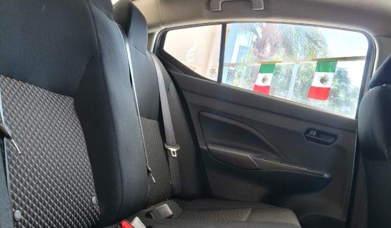 NISSAN VERSA SENSE 2024 lleno