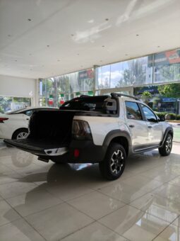 RENAULT OROCH OUTSIDER 2024 lleno