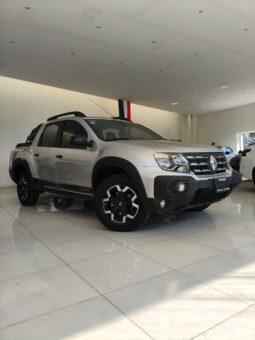 RENAULT OROCH OUTSIDER 2024 lleno