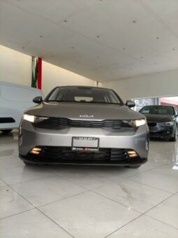 KIA K3 L 2025 lleno