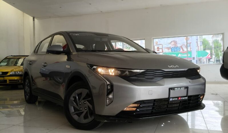 KIA K3 L 2025 lleno