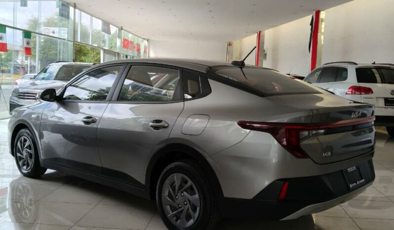 KIA K3 L 2025 lleno