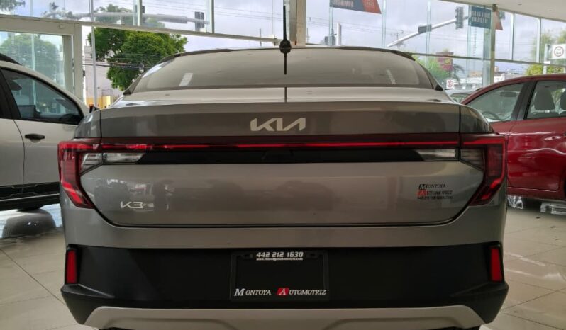 KIA K3 L 2025 lleno